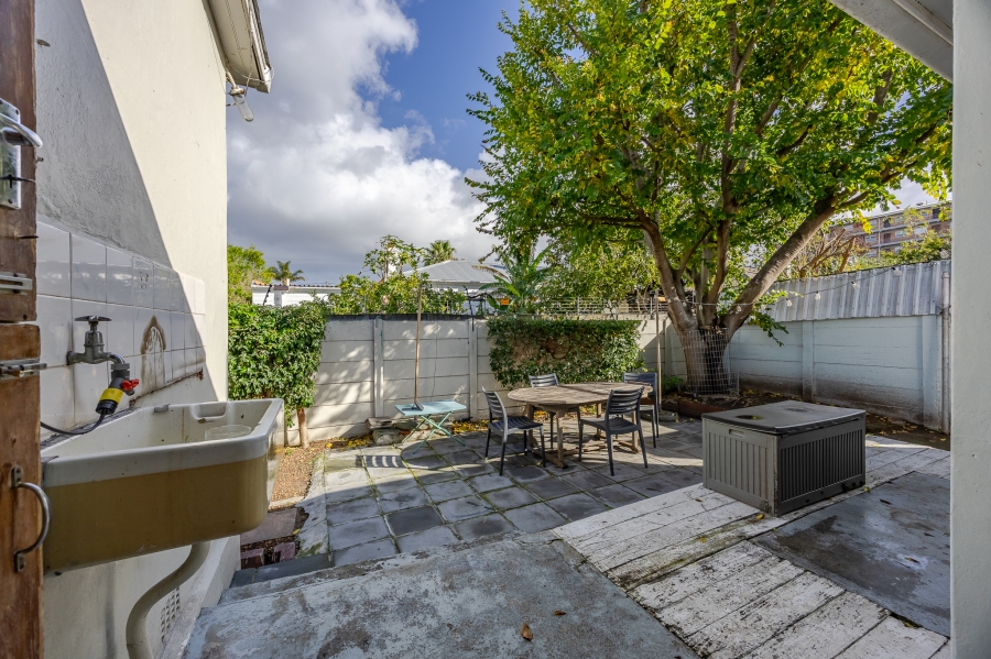 4 Bedroom Property for Sale in Wynberg Upper Western Cape